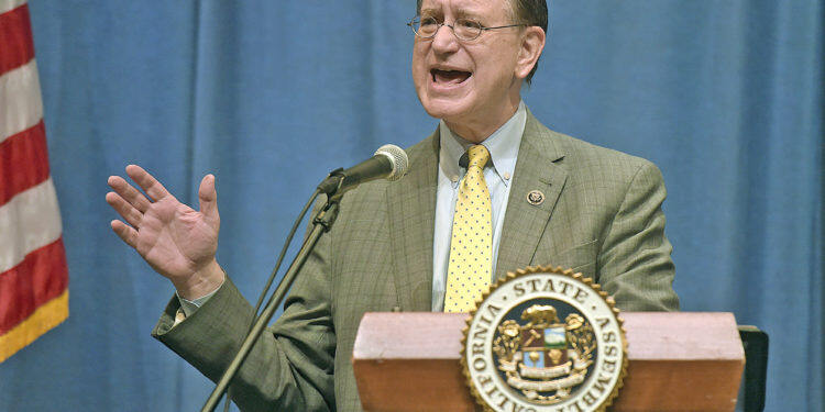 美国众议员：加密货币会削弱美元地位 是庞氏骗局应禁止交易-第1张图片-芝麻交易所下载